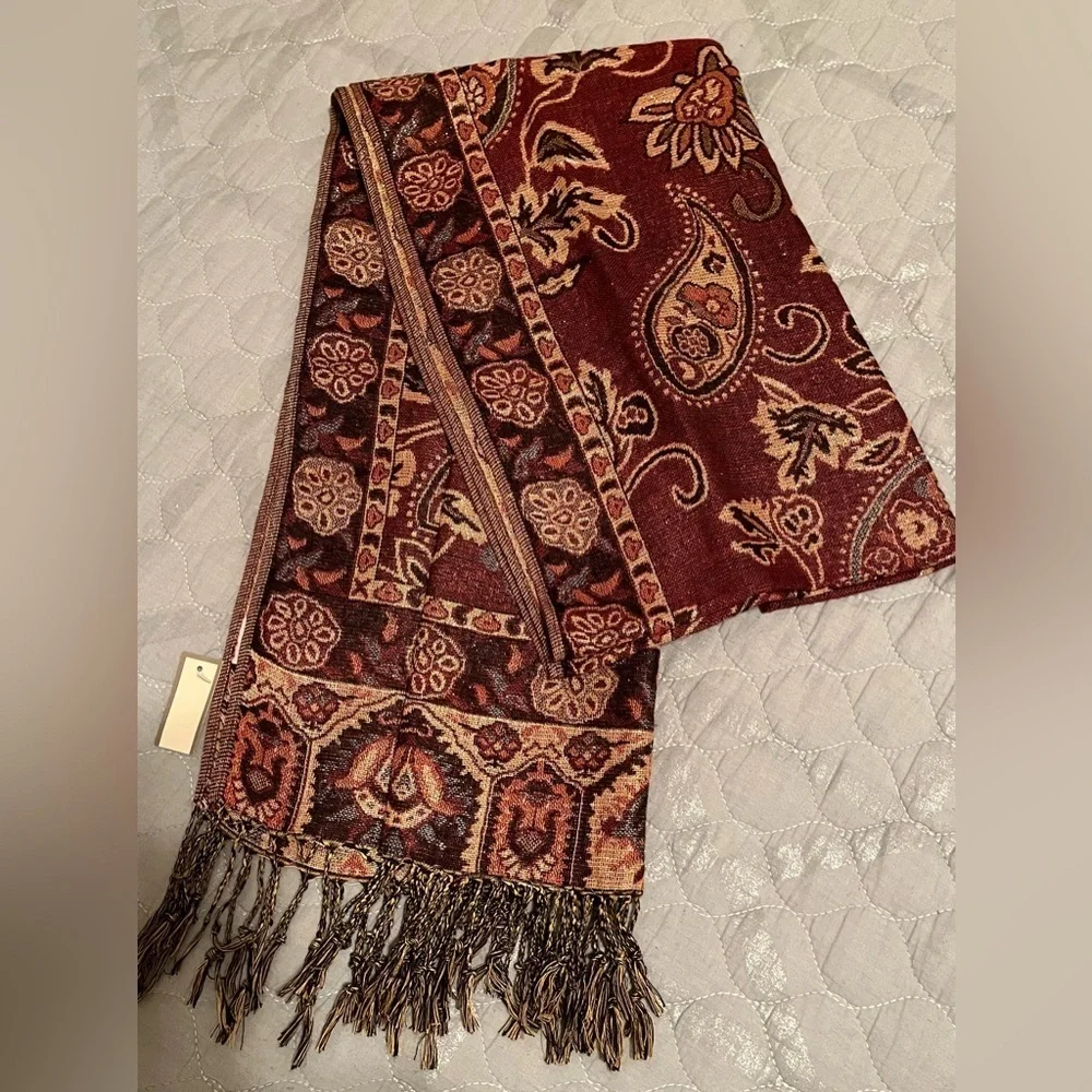VINTAGE PASHMINA/SCARF/WRAP-METALIC PAISLEY~NWT